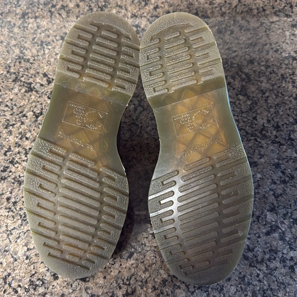 Dr. Martens Black Patent Leather Yellow Stitch Oxfords Ladies Size 7, UK Size 5